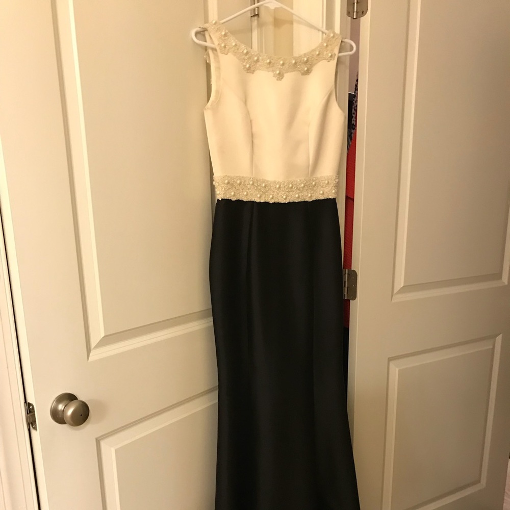 Black and off white dress with pearls
